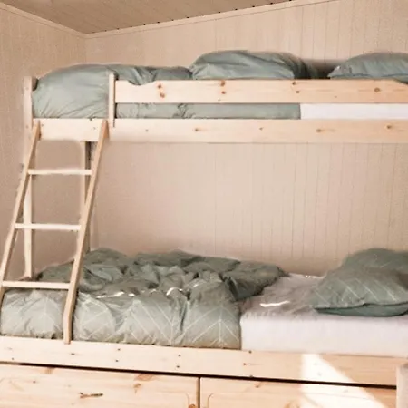 Mountain Homes Sunset View And Sauna Narvik